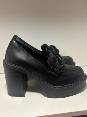 Madden Girl Black Chunky Chain Platform Heels